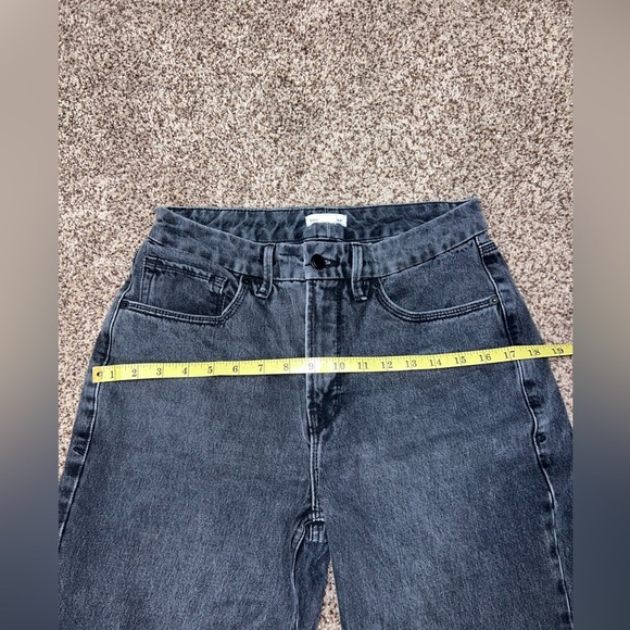 Good American Jeans - Picture 9 of 9